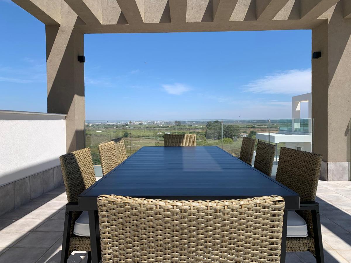 Apartament Penthouse With Wide Terrace Next To The Ocean Huelva Zewnętrze zdjęcie